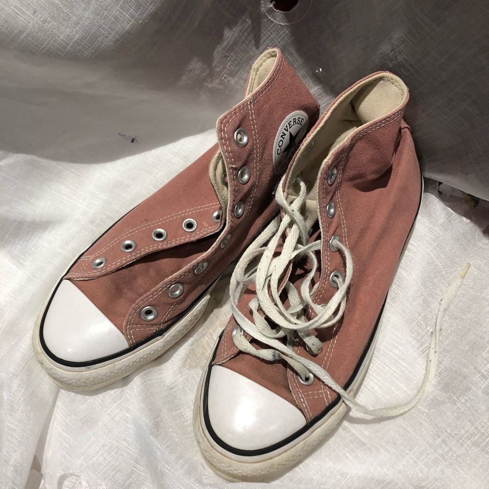 Converse Dusty Pink Canvas High-Tops